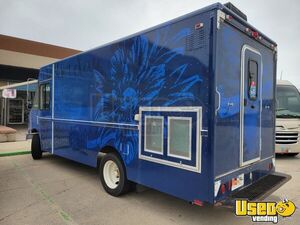2000 Mt35 All-purpose Food Truck All-purpose Food Truck Air Conditioning Utah Diesel Engine for Sale