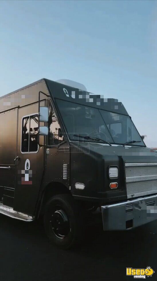 Diesel Freightliner MT45 Food Truck LOADED Commercial Mobile Kitchen