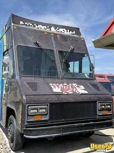 2000 Mt45 All-purpose Food Truck Cabinets Iowa Diesel Engine for Sale