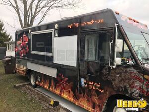 2000 Mt45 All-purpose Food Truck Ohio Diesel Engine for Sale