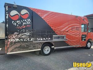 2000 Mt45 All-purpose Food Truck Stainless Steel Wall Covers Texas Diesel Engine for Sale