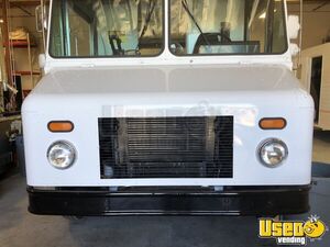 2000 Mt45 Diesel Step Van Coffee Truck Coffee & Beverage Truck 33 Missouri Diesel Engine for Sale