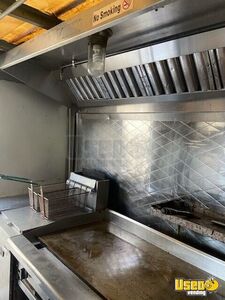 2000 Mt45 Kitchen Food Truck All-purpose Food Truck Awning Florida Diesel Engine for Sale