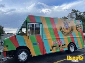 2000 Mt45 Kitchen Food Truck All-purpose Food Truck Concession Window Florida Diesel Engine for Sale