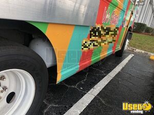 2000 Mt45 Kitchen Food Truck All-purpose Food Truck Exhaust Fan Florida Diesel Engine for Sale