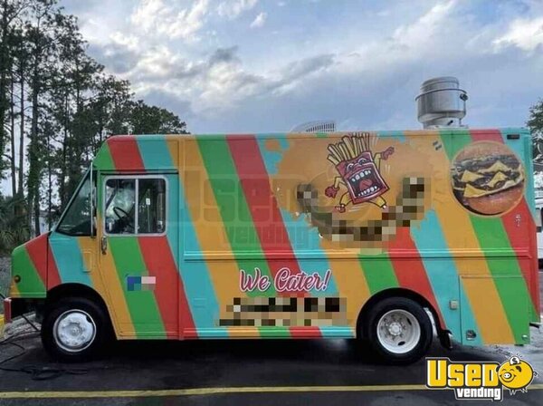 2000 Mt45 Kitchen Food Truck All-purpose Food Truck Florida Diesel Engine for Sale