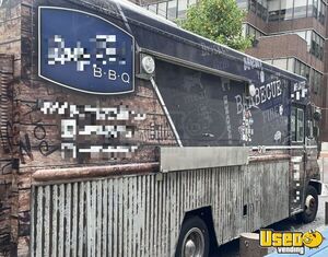2000 Mt45 Step Van Kitchen Food Truck All-purpose Food Truck Insulated Walls Pennsylvania Diesel Engine for Sale