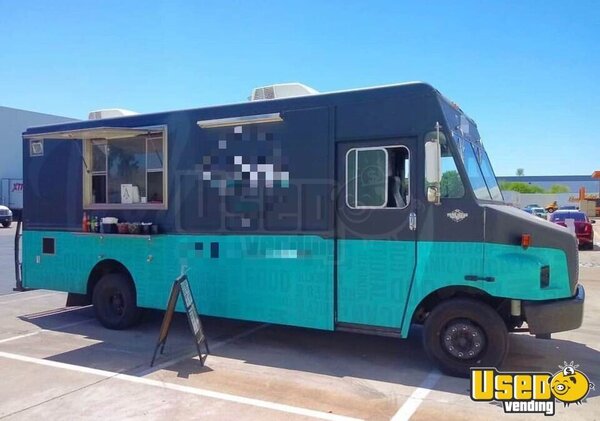 2000 Mt55 Kitchen Food Truck All-purpose Food Truck Arizona Diesel Engine for Sale