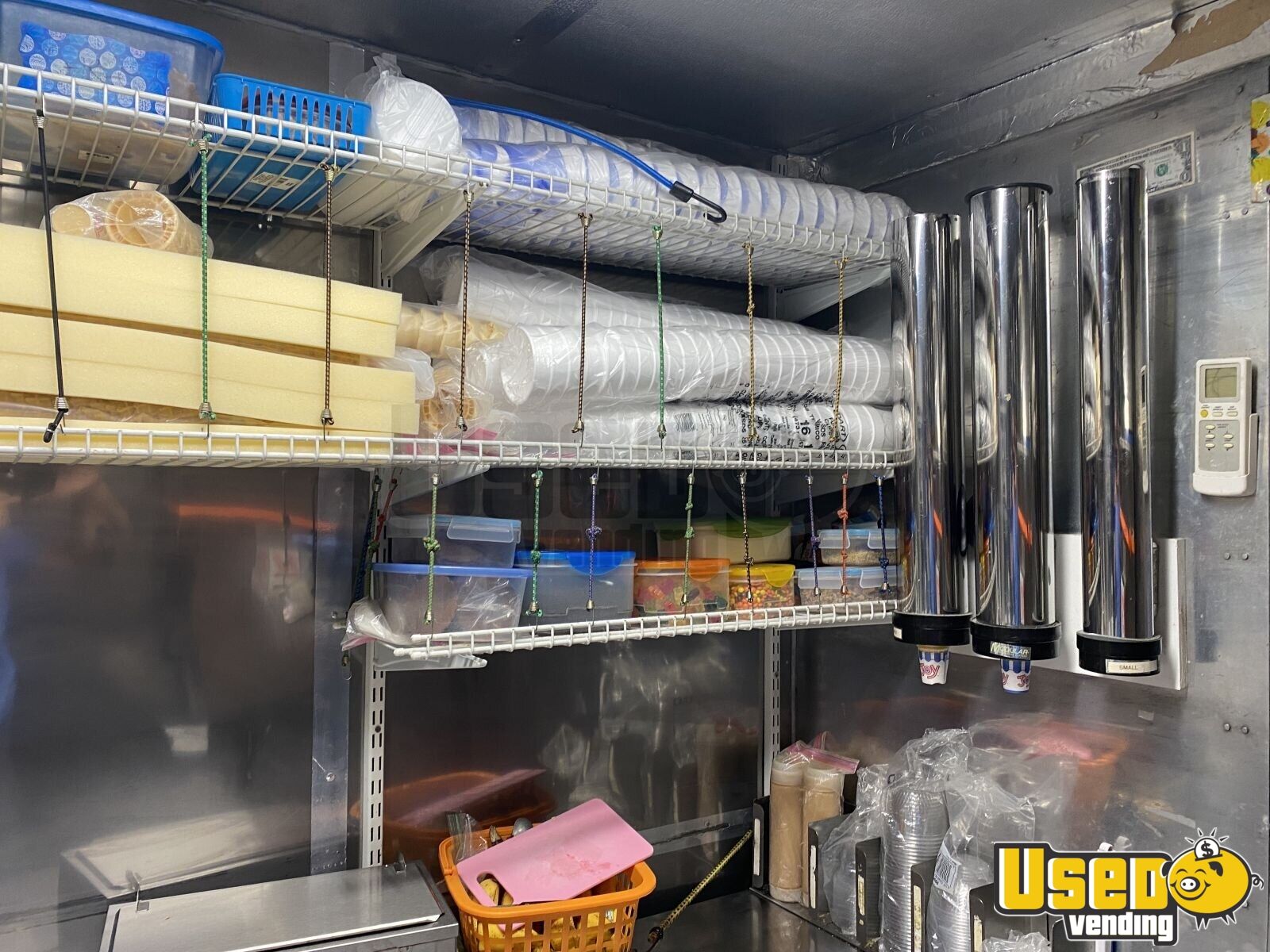 2000 22' Grumman Olson P30 Step Van Soft Serve Ice Cream Truck for Sale in Virginia