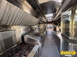 2000 P30 All-purpose Food Truck Diamond Plated Aluminum Flooring South Carolina Gas Engine for Sale