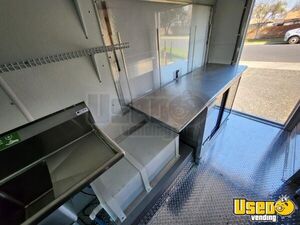 2000 P42 Bakery Food Truck Exterior Customer Counter California for Sale
