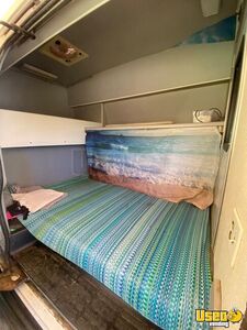 2000 Pet Care / Veterinary Truck Insulated Walls California Gas Engine for Sale