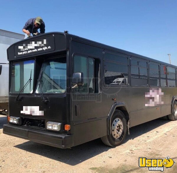 2000 Phantom Party Bus Texas for Sale