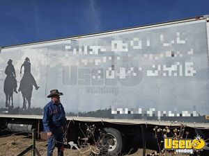 2000 Preparing Station Catering Food Truck Upright Freezer Colorado Diesel Engine for Sale