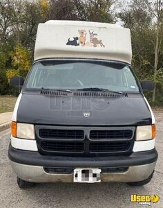 2000 Ram3500 Mobile Pet Grooming Van Pet Care / Veterinary Truck Interior Lighting Texas for Sale