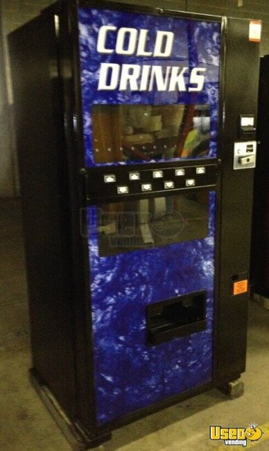2000 Refurbished Soda Vending Machine Illinois for Sale
