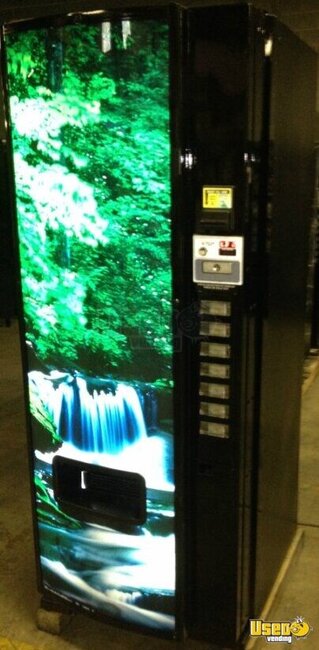 2000 Refurbished Soda Vending Machine Illinois for Sale