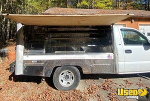 Preowned - 2000 GMC Sierra 2500 Lunch Serving Food Truck for Sale in Georgia!