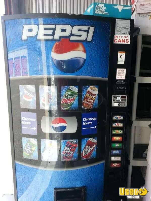 2000 Dixie Narco Soda Vending Machine Used Dixie Narco Soda Machine