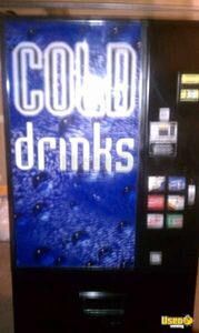Dixie Narco 276e Cold Drinks Vending Machine.