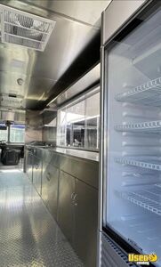 2000 Step Van All-purpose Food Truck All-purpose Food Truck Cabinets Florida Diesel Engine for Sale