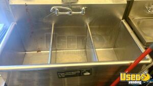 2000 Step Van All-purpose Food Truck Triple Sink South Carolina Diesel Engine for Sale