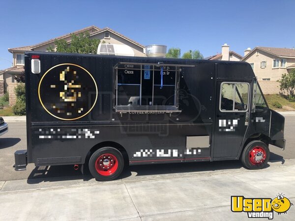 2000 Step Van Beverage And Coffee Truck Coffee & Beverage Truck California Diesel Engine for Sale