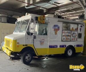 2000 Step Van Ice Cream Truck New York Gas Engine for Sale