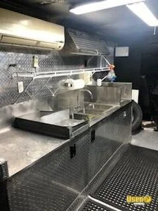 2000 Step Van Kitchen Food Truck All-purpose Food Truck 23 California Diesel Engine for Sale