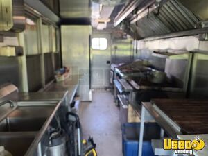 2000 Step Van Kitchen Food Truck All-purpose Food Truck Air Conditioning Tennessee Gas Engine for Sale