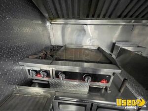 2000 Step Van Kitchen Food Truck All-purpose Food Truck Cabinets California Diesel Engine for Sale