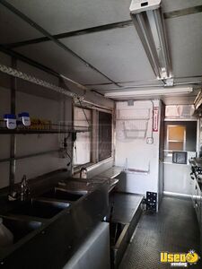 2000 Step Van Kitchen Food Truck All-purpose Food Truck Chef Base Wyoming Diesel Engine for Sale