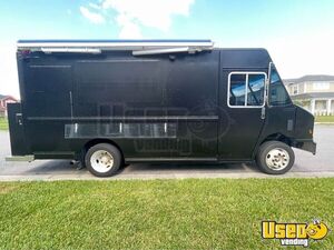 2000 Step Van Kitchen Food Truck All-purpose Food Truck New York Diesel Engine for Sale