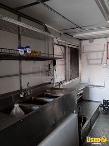 2000 Step Van Kitchen Food Truck All-purpose Food Truck Oven Wyoming Diesel Engine for Sale