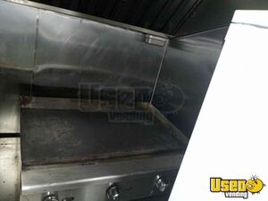 2000 Step Van Kitchen Food Truck All-purpose Food Truck Stainless Steel Wall Covers Texas Diesel Engine for Sale