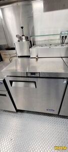 2000 Step Van Kitchen Food Truck All-purpose Food Truck Steam Table Wyoming Diesel Engine for Sale