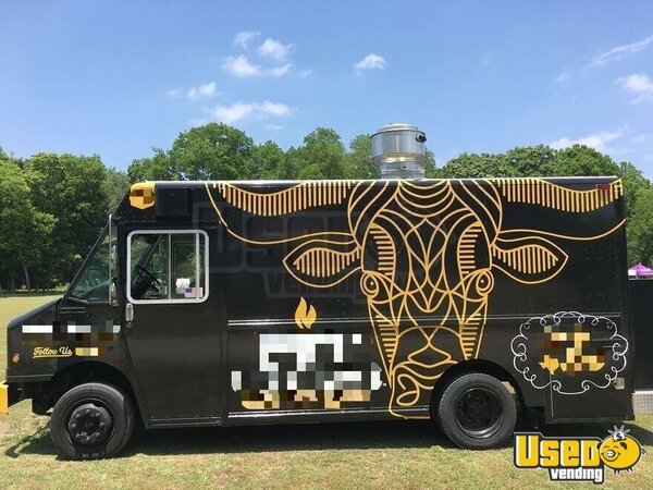 2000 Step Van Kitchen Food Truck All-purpose Food Truck Texas Diesel Engine for Sale