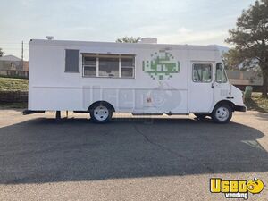 LOADED - 2000 24' Workhorse Stepvan Diesel Food Truck with Pro-Fire Suppression for Sale in Colorado!