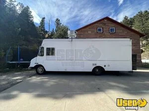 2000 Stepvan All-purpose Food Truck Concession Window Colorado Diesel Engine for Sale