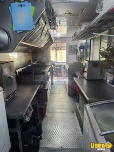 2000 Stepvan All-purpose Food Truck Diamond Plated Aluminum Flooring Florida Diesel Engine for Sale