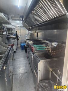 2000 Stepvan All-purpose Food Truck Diamond Plated Aluminum Flooring Florida Diesel Engine for Sale