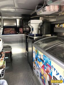 2000 Super Van E250 All Purpose Food Truck All-purpose Food Truck Insulated Walls Florida Gas Engine for Sale