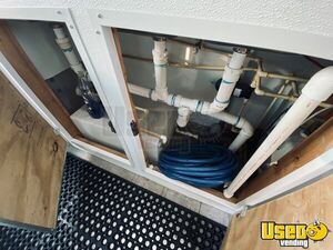 2000 Ultimaster Ice Cream Truck Hand-washing Sink Florida Gas Engine for Sale