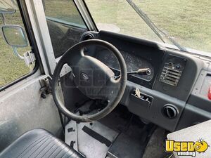 2000 Ultimaster Ice Cream Truck Stainless Steel Wall Covers Florida Gas Engine for Sale