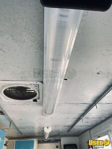 2000 Ultimaster Ice Cream Truck Transmission - Automatic Florida Gas Engine for Sale