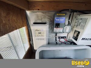 2000 Ultimaster Ice Cream Truck Triple Sink Florida Gas Engine for Sale