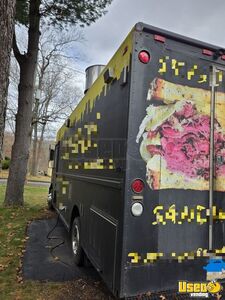 2000 Utilimaster All-purpose Food Truck Cabinets Connecticut Diesel Engine for Sale