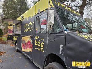 2000 Utilimaster All-purpose Food Truck Concession Window Connecticut Diesel Engine for Sale