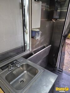 2000 Utilimaster All-purpose Food Truck Exterior Lighting Connecticut Diesel Engine for Sale