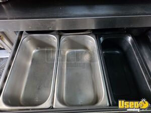 2000 Utilimaster All-purpose Food Truck Hand-washing Sink Connecticut Diesel Engine for Sale